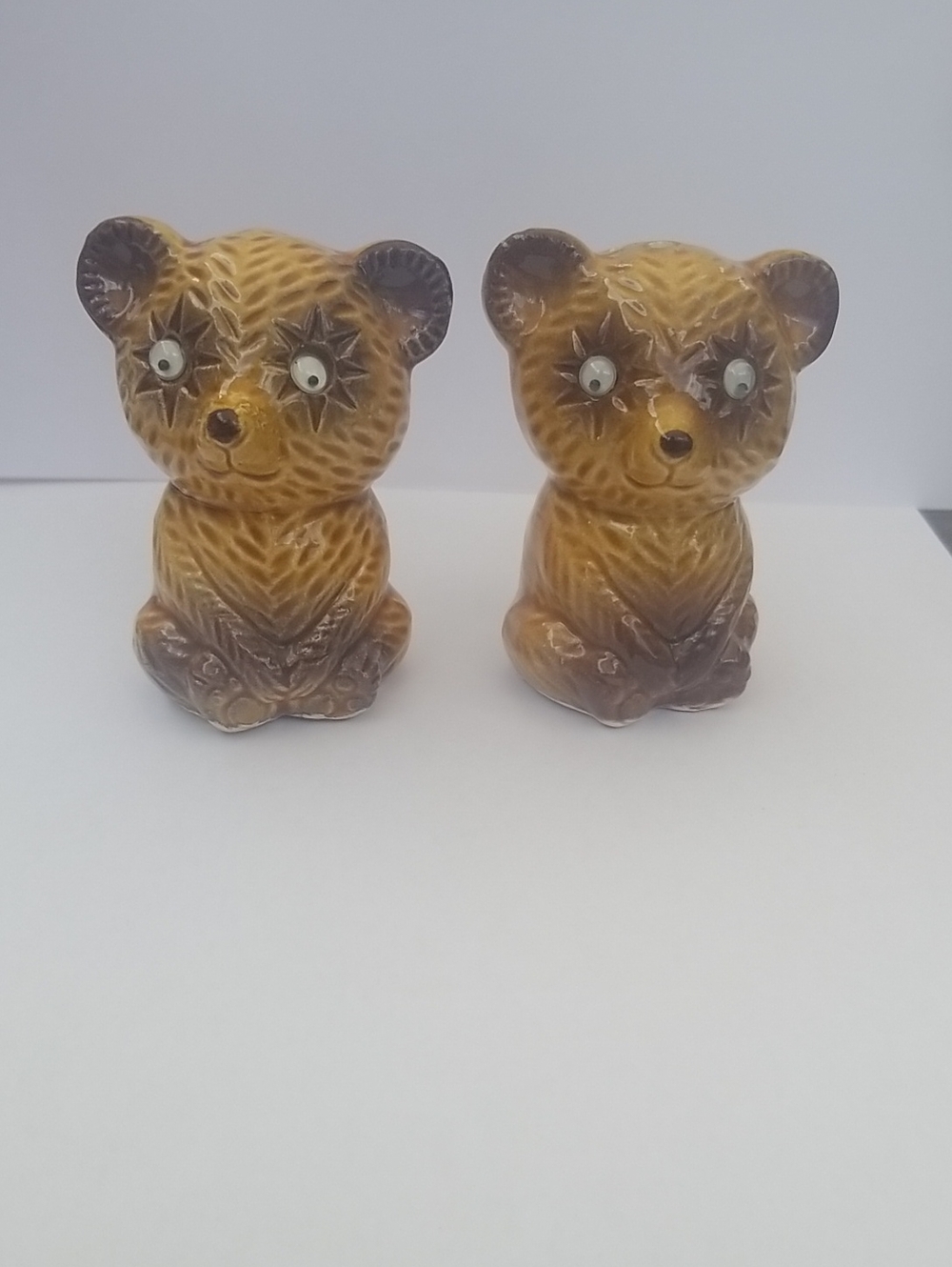 Vintage Brown Bear Ceramic Salt And Pepper Shakers